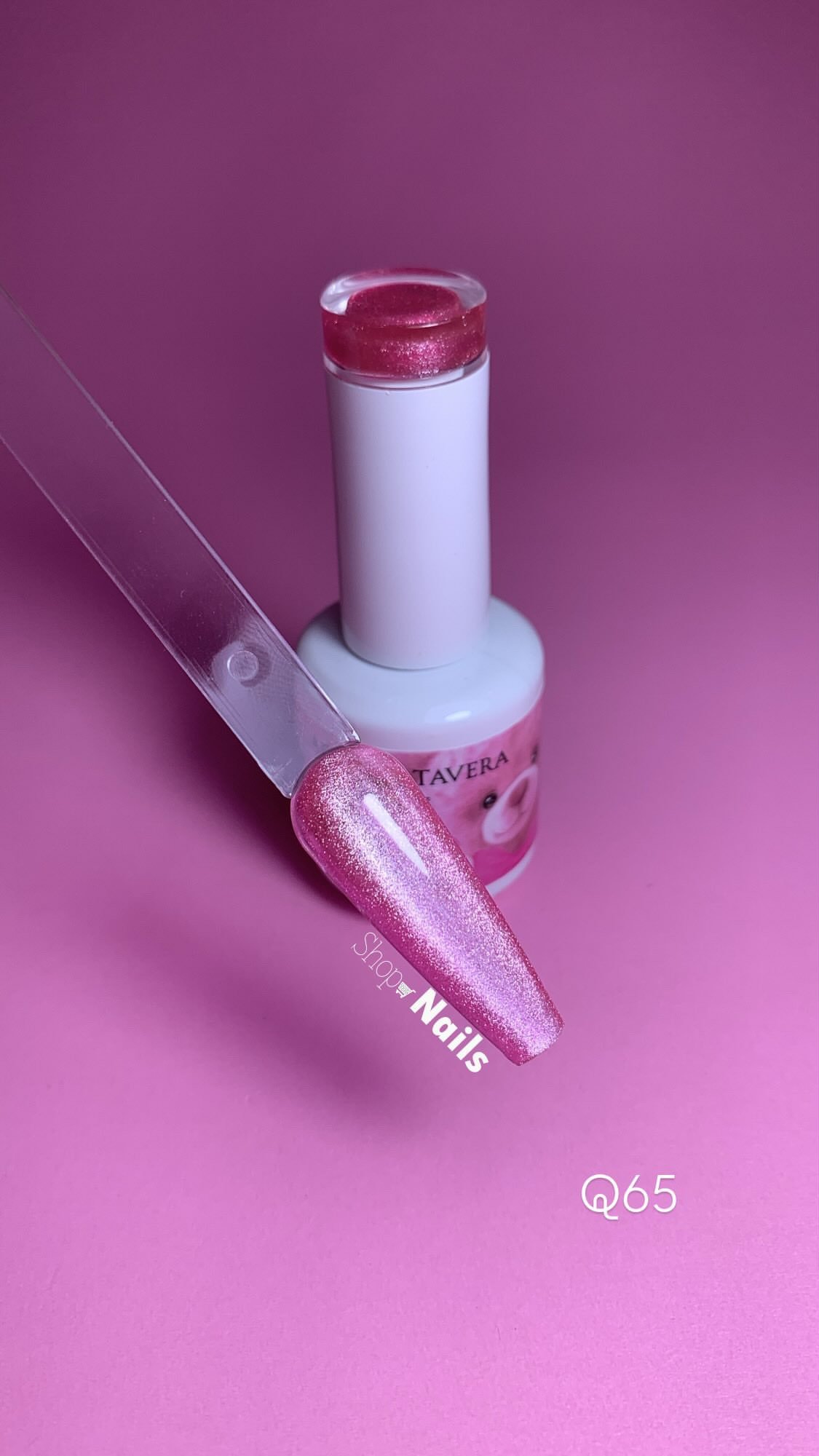 CAROLINA TAVERA Gel Cat Eye