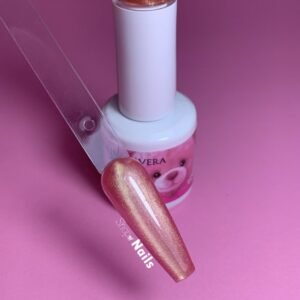 CAROLINA TAVERA Gel Cat Eye