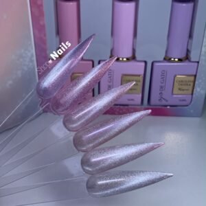 CAROLINA TAVERA Gama Gel Cat Eye